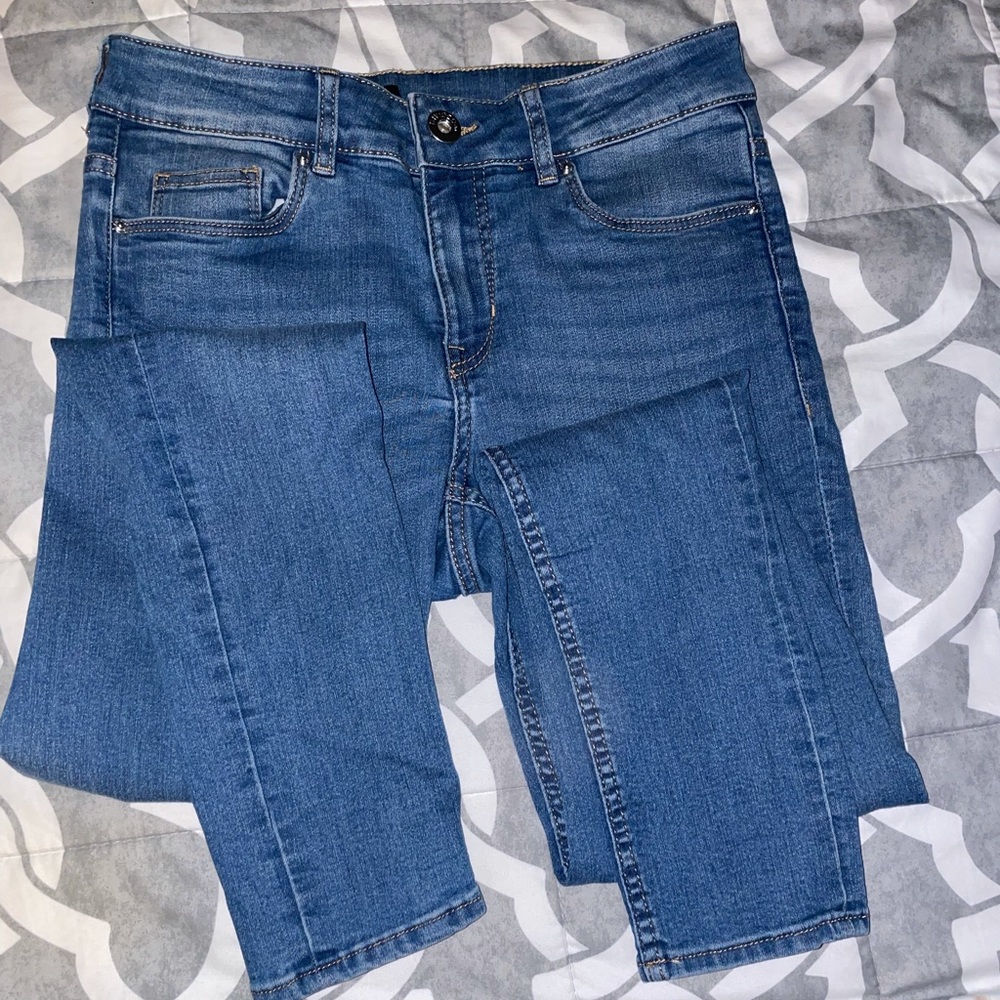 High waisted jeans
